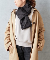 Daily russet | モノグラム刺繍キルティング ティペット(マフラー)