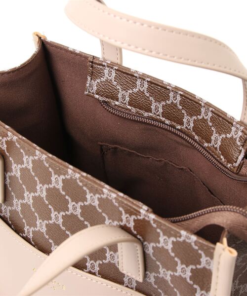 one way（ワンウェイ）の「【oneway】モノグラムボストンバッグ（ボストンバッグ・レディース・ベージュ/オレンジ/ライトブラウン・FREE）」の4枚目の写真