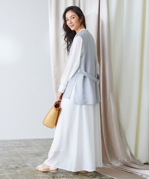 Pierrot(ピエロ)の「バンドカラーフレアシャツワンピース(シャツワンピース・レディース・オフホワイト/ブラック/ミント/イエロー・M/L/PM)」の6枚目の写真