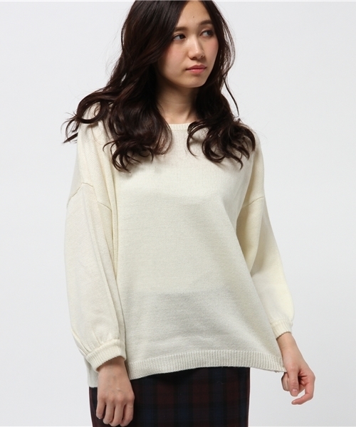 mystic（ミスティック）の「パフ袖ドルマンプルオーバー（ニット/セーター・レディース・オフホワイト/ピンク/ネイビー/グレー/チャコールグレー・ﾌﾘ-）」の2枚目の写真