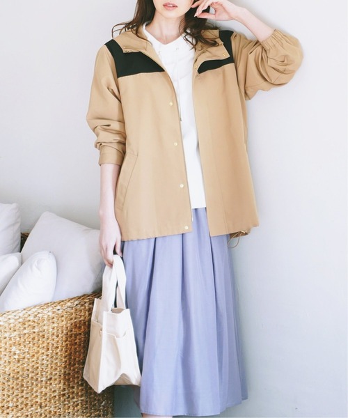 ikka(イッカ)の「【Sサイズ WEB限定】撥水パッカブルマンパー2(マウンテンパーカー・レディース・ベージュ/オリーブ/その他1/レモンイエロー・S/M/L)」の6枚目の写真