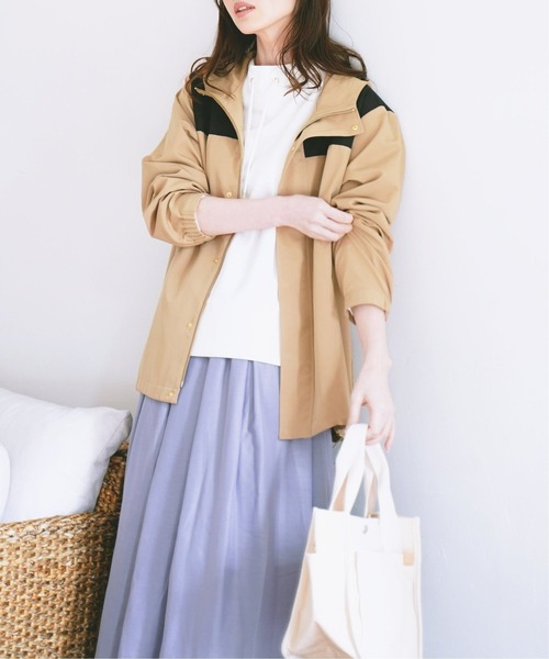 ikka(イッカ)の「【Sサイズ WEB限定】撥水パッカブルマンパー2(マウンテンパーカー・レディース・ベージュ/オリーブ/その他1/レモンイエロー・S/M/L)」の7枚目の写真