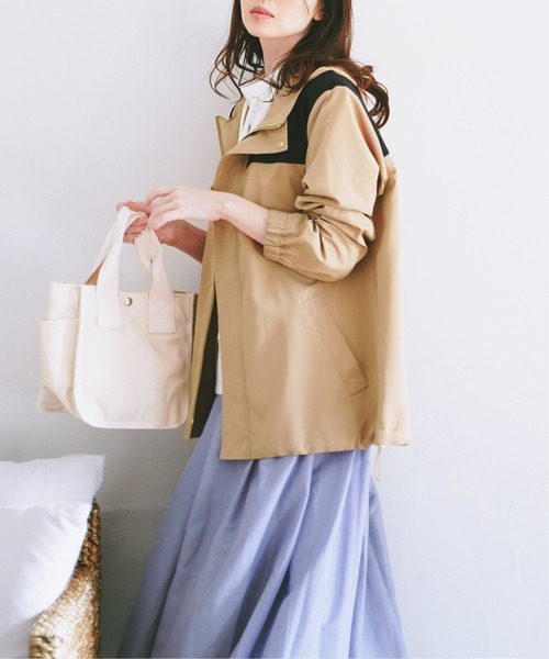 ikka(イッカ)の「【Sサイズ WEB限定】撥水パッカブルマンパー2(マウンテンパーカー・レディース・ベージュ/オリーブ/その他1/レモンイエロー・S/M/L)」の8枚目の写真