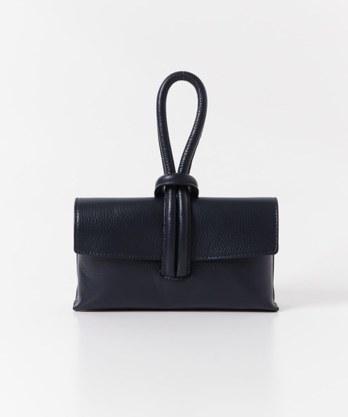 URBAN RESEARCH(アーバンリサーチ)の「2WAYスクエアループバッグ(ショルダーバッグ・レディース・レッド/ネイビー/オリーブ/ホワイト/キャメル/ベージュ系その他/グレー系その他・-)」の13枚目の写真