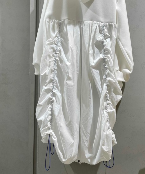 Risley（リズレー）の「【別注】Risley/リズレー/ロング切り替えパーカー（パーカー・レディース・ブラック/オフホワイト・FREE）」の6枚目の写真