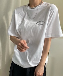 バックロゴプリントTシャツ