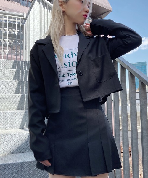 Figments(フィグメンツ)の「クロップドロゴロンT(Tシャツ/カットソー・レディース・ホワイト/ブラック・FREE)」の4枚目の写真