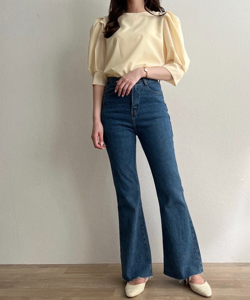 ISOOK(アイスー)の「【ZOZOTOWN限定】Puffsleeve blouse / パフスリーブブラウス(シャツ/ブラウス・レディース・ブラック/ライトイエロー・FREE)」の3枚目の写真