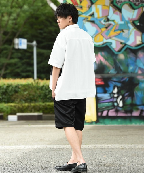 URBAN COLLECTION(アーバンコレクション)の「切り替え半袖シャツ(シャツ/ブラウス・メンズ・ブラック/ホワイト・L/M)」の3枚目の写真