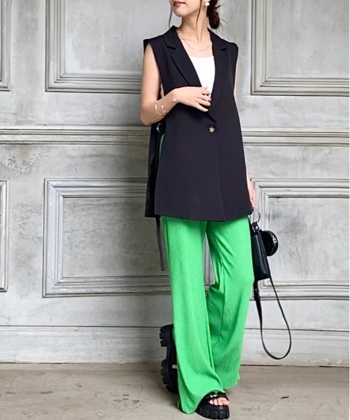 SpRay(スプレイ)の「サイドベルトテーラードジレ(ベスト・レディース・ブラック/オフホワイト/グレイッシュベージュ・FREE)」の1枚目の写真