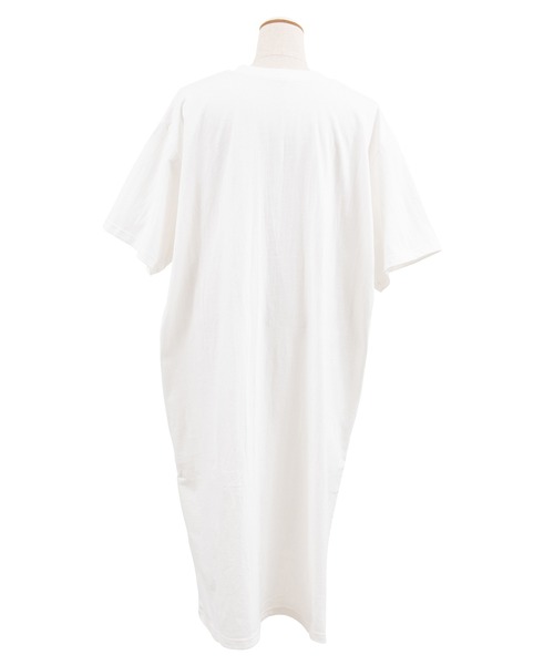 PUNYUS（プニュズ）の「GOODMOODビッグＴワンピース（ワンピース・レディース・ホワイト/ブラック/パープル/ピンク・4/3）」の16枚目の写真