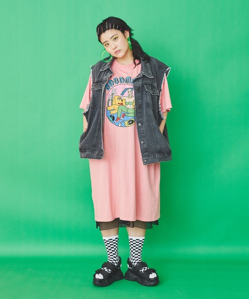 PUNYUS（プニュズ）の「GOODMOODビッグＴワンピース（ワンピース・レディース・ホワイト/ブラック/パープル/ピンク・4/3）」の5枚目の写真