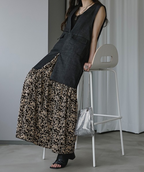 Ezick（エジック）の「２WAYジャンパーデニムベスト（ベスト・レディース・ブラック/オフホワイト・FREE）」の20枚目の写真