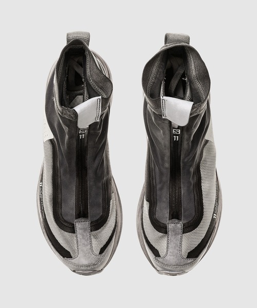 11 by Boris Bidjan Saberi ( ボリスビジャンサベリ)の「BAMBA2 HIGH Wh / Wh / Wh(スニーカー・メンズ・ライトグレー・8/9/8.5)」の6枚目の写真