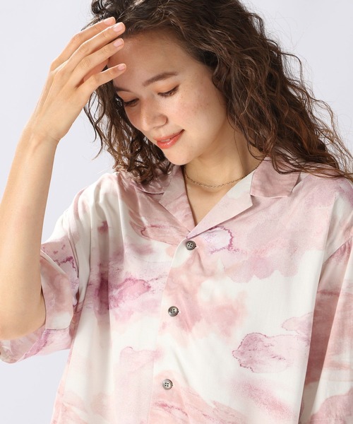 売れ筋商品|||イーブン アンド オド シャツ レディース トップス Blouse - pink/white niko and（ニコアンド）の「幾何アートプリント開襟シャツ