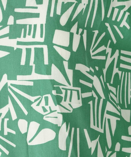 niko and...（ニコアンド）の「幾何アートプリント開襟シャツ（シャツ/ブラウス・レディース・ネイビー/ピンク/グリーン/ボルドー・MEDIUM/LARGE）」の8枚目の写真