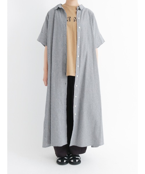 Samansa Mos2(サマンサ モスモス)の「ロングシャツワンピース(シャツワンピース・レディース・ブラック/サックスブルー/モカ/チャコール・フリ-)」の7枚目の写真