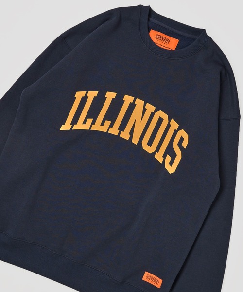 UNIVERSAL OVERALL（ユニバーサルオーバーオール）の「【UNIVERSAL OVERALL】T/C SWEAT ILLNOAS / カレッジデザインプルオーバー（スウェット・レディース・ホワイト/ネイビー/グレー/グリーン/オートミール・SMALL/MEDIUM/LARGE/X-LARGE）」の5枚目の写真