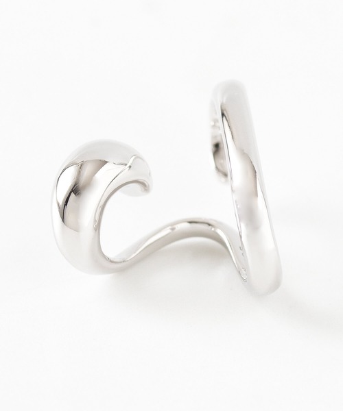 JUICY ROCK(ジューシーロック)の「CYCRO/SV925 片耳ボリュームダブルカフ(イヤーカフ・レディース・シルバー・ONE SIZE)」の5枚目の写真