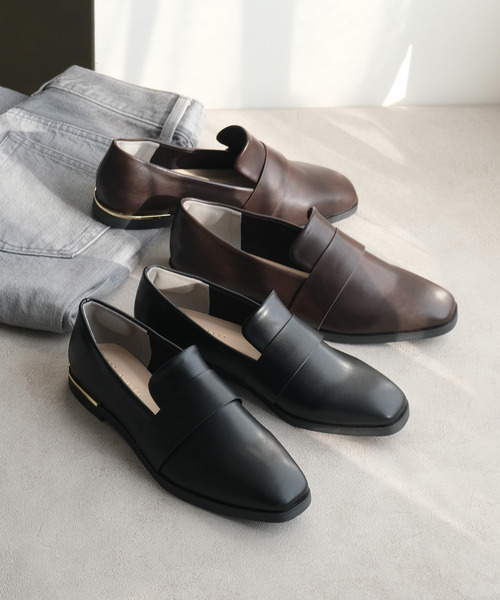 Massimo Dutti スクエアトウ ローファー Massimo Dutti スクエアトウ ローファー
