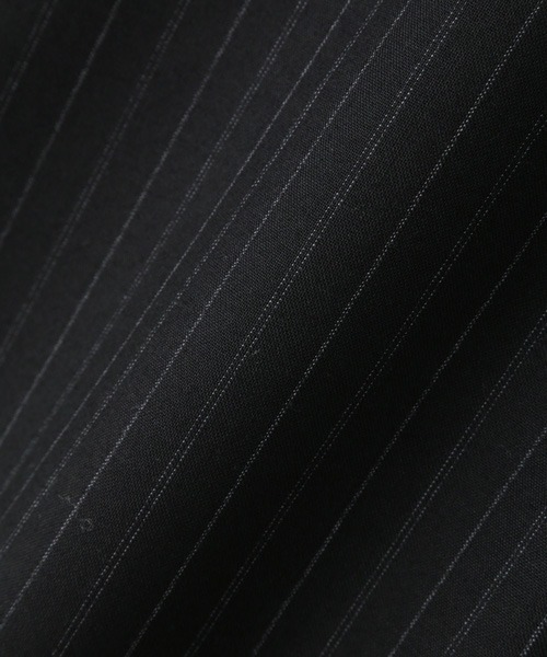 MARGARET HOWELL（マーガレットハウエル）の「STRIPE WOOL PLAINWEAVE（テーラードジャケット・メンズ・ブラック・SMALL/LARGE/MEDIUM）」の2枚目の写真