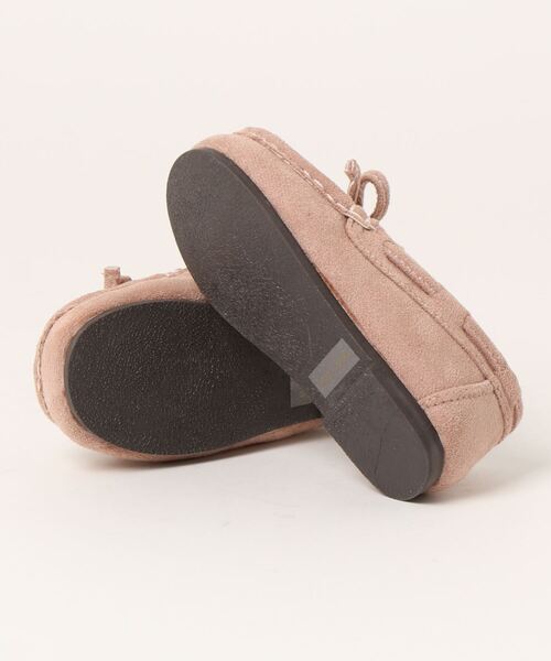 petit main（プティマイン）の「リボンモカシン（スニーカー・キッズ・ライトベージュ/チャコール/ライトピンク・18cm/19cm/14cm/15cm/16cm/17cm）」の5枚目の写真