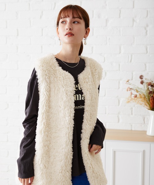 acro（アクロ）の「ファーベスト/AC2307（ベスト・レディース・アイボリー・ﾌﾘ-）」の4枚目の写真