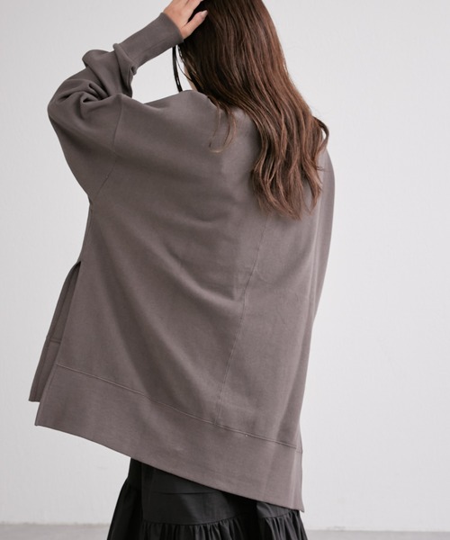 CIAOPANIC TYPY（チャオパニックティピー）の「□アソートカレッジロゴオーバーサイズスリットスウェット（スウェット・レディース・チャコールグレー/ライトグレー/ダークブラウン/ピンク・ONE SIZE）」の8枚目の写真