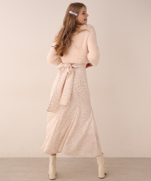 Seemi. byNICECLAUP（ シーミーバイナイスクラップ）の「【Seemi】Seemi.イニシャルフェザーニット（ニット/セーター・レディース・ピンク/ライトグレー/アイボリー・FREE）」の10枚目の写真