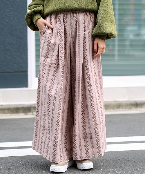 チチカカ(チチカカ)の「フラワーストライプワイドパンツ(その他パンツ・レディース・ベージュ/カーキ/ネイビー・FREE)」の5枚目の写真