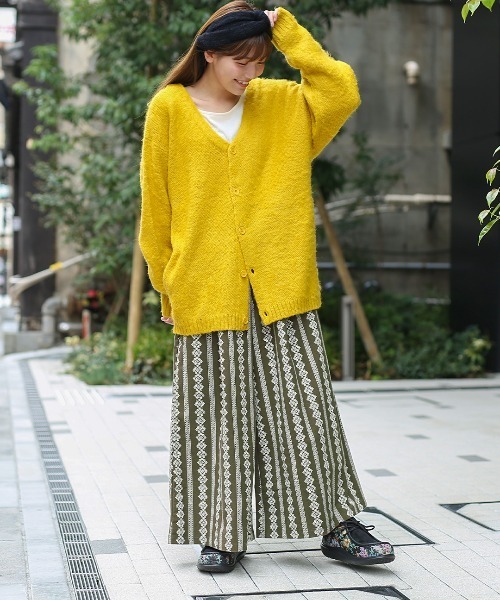 チチカカ(チチカカ)の「フラワーストライプワイドパンツ(その他パンツ・レディース・ベージュ/カーキ/ネイビー・FREE)」の6枚目の写真