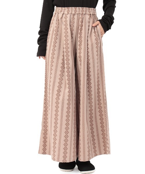 チチカカ(チチカカ)の「フラワーストライプワイドパンツ(その他パンツ・レディース・ベージュ/カーキ/ネイビー・FREE)」の8枚目の写真