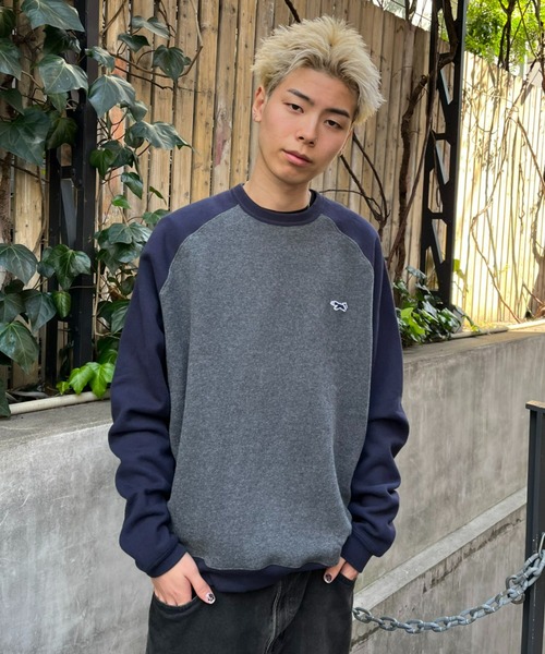 PENNEYS(ぺニーズ)の「【PENNEYS/ぺニーズ】別注 2トーン ラグランスウェット(Tシャツ/カットソー・レディース・ベージュ/ライトグレー/チャコールグレー・LARGE/MEDIUM)」の4枚目の写真