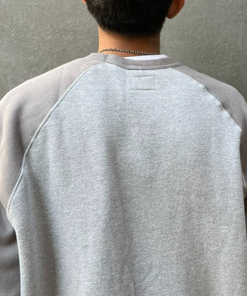 PENNEYS(ぺニーズ)の「【PENNEYS/ぺニーズ】別注 2トーン ラグランスウェット(Tシャツ/カットソー・レディース・ベージュ/ライトグレー/チャコールグレー・LARGE/MEDIUM)」の18枚目の写真