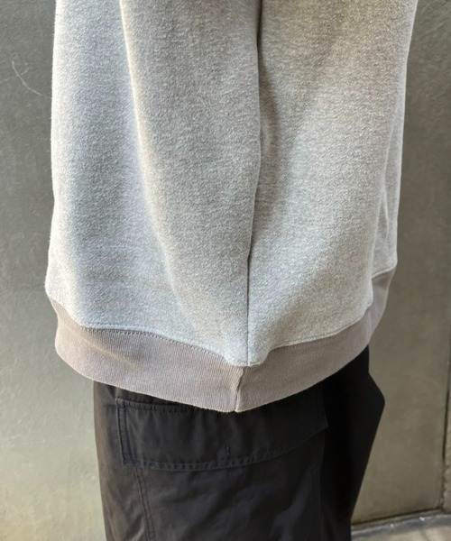 PENNEYS(ぺニーズ)の「【PENNEYS/ぺニーズ】別注 2トーン ラグランスウェット(Tシャツ/カットソー・レディース・ベージュ/ライトグレー/チャコールグレー・LARGE/MEDIUM)」の19枚目の写真
