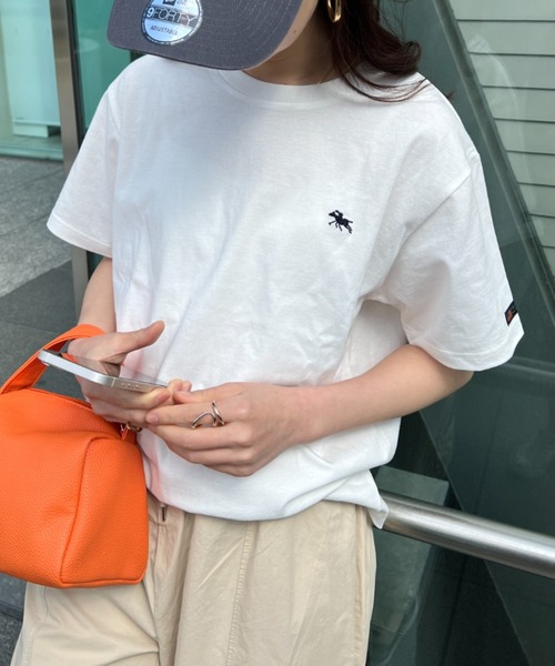 POLOCHAMPS(ポロチャンプス)の「【POLOCHAMPS/ポロチャンプス】 別注 ワンポイント刺繍 クルーネック半袖Tシャツ(Tシャツ/カットソー・レディース・ネイビー/ベージュ/ホワイト/ライトグレー/ブラック・FREE)」の18枚目の写真
