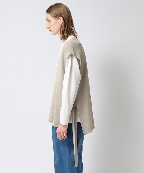 tk.TAKEO KIKUCHI(ティーケータケオキクチ)の「◆スリットネックニットベスト(ベスト・メンズ・ブラック/ライトベージュ・66/88)」の5枚目の写真