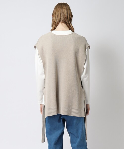 tk.TAKEO KIKUCHI(ティーケータケオキクチ)の「◆スリットネックニットベスト(ベスト・メンズ・ブラック/ライトベージュ・66/88)」の6枚目の写真