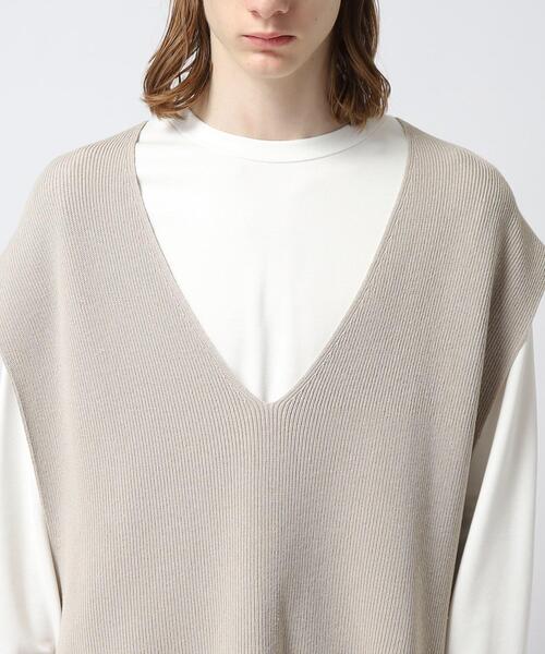 tk.TAKEO KIKUCHI(ティーケータケオキクチ)の「◆スリットネックニットベスト(ベスト・メンズ・ブラック/ライトベージュ・66/88)」の7枚目の写真