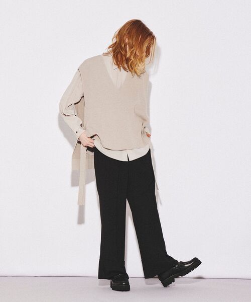 tk.TAKEO KIKUCHI(ティーケータケオキクチ)の「◆スリットネックニットベスト(ベスト・メンズ・ブラック/ライトベージュ・66/88)」の17枚目の写真