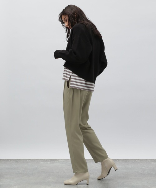 LAKOLE（ラコレ）の「タックテーパードパンツ[セットアップ対応] / 184014（その他パンツ・レディース・ライトベージュ/ブラック/サンドグレー・SMALL/MEDIUM）」の9枚目の写真