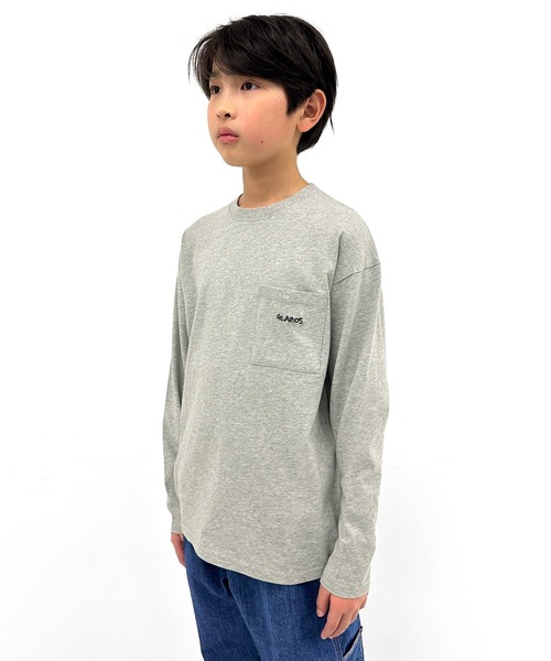 GLAZOS(グラソス)の「ポケット刺繍長袖Tシャツ(Tシャツ/カットソー・キッズ・チャコールグレー/ホワイト/グレー・140cm/150cm/170cm/160cm)」の7枚目の写真