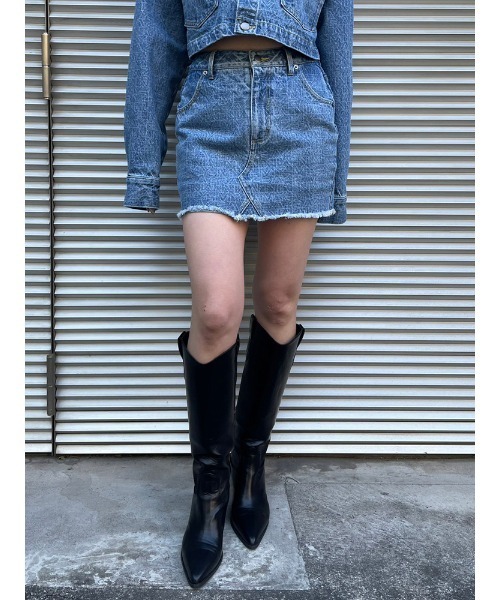 ENVYM（アンビー）の「ＥＮＶＹＭロゴデニムＳＫ（スカート・レディース・ブラック/ブルー・SMALL/MEDIUM）」の17枚目の写真