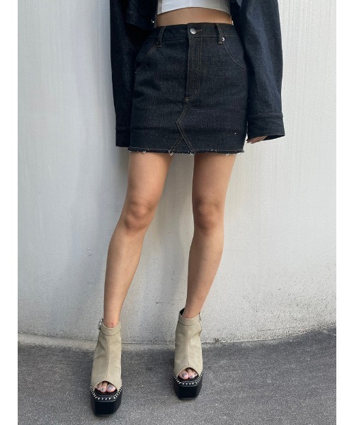 ENVYM（アンビー）の「ＥＮＶＹＭロゴデニムＳＫ（スカート・レディース・ブラック/ブルー・SMALL/MEDIUM）」の12枚目の写真