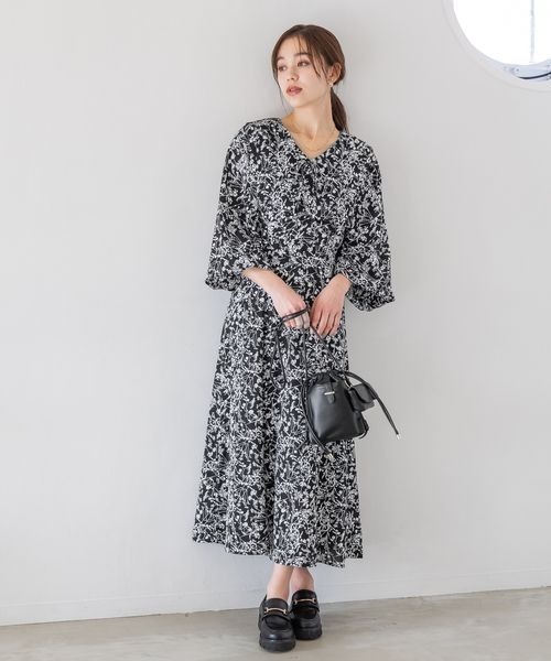 mysty woman（ミスティウーマン）の「【WEB限定アイテム】BIGカラー花柄ワンピ 189614（ワンピース・レディース・ホワイト/ブラック/グリーン・FREE）」の17枚目の写真