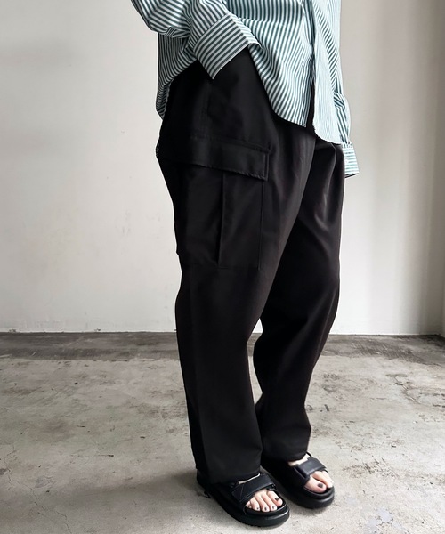 COMMON WARE(コモンウェアー)の「COMMONWARE:PE ツイル ワイド カーゴパンツ(カーゴパンツ・レディース・ブラック/カーキ/アイボリー・XL/L/M)」の9枚目の写真