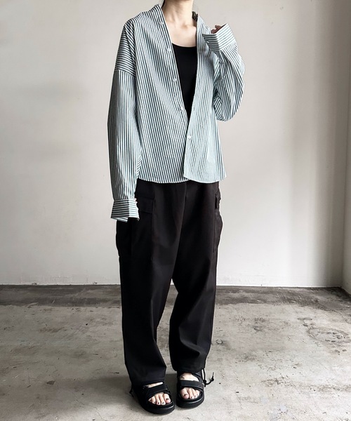 COMMON WARE(コモンウェアー)の「COMMONWARE:PE ツイル ワイド カーゴパンツ(カーゴパンツ・レディース・ブラック/カーキ/アイボリー・XL/L/M)」の14枚目の写真