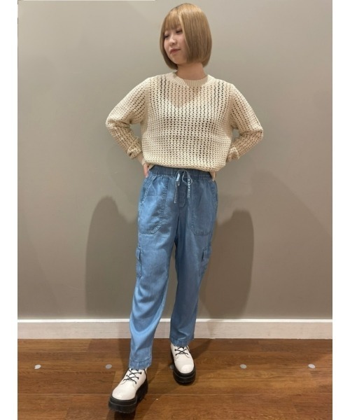 GAP（ギャップ）の「ウォッシュウェル テンセル(TM) イージーカーゴパンツ（カーゴパンツ・レディース・ブルー・XS/S/XXS/M/L）」の4枚目の写真