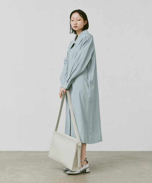 FEKETE（フェケテ）の「FEKETE LOGO VEGAN LEATHER BIG SHOULDER BAG / フェイクレザービッグショルダーバッグ（ショルダーバッグ・メンズ・ミント/ブラック/オフホワイト・FREE）」の18枚目の写真