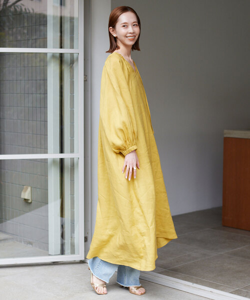 SLOBE IENA(スローブイエナ)の「《追加》ボリュームスリーブリネンワンピース(ワンピース・レディース・ネイビー/ピンク/イエロー・38/36)」の15枚目の写真